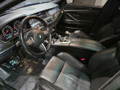 2015 BMW M5 Base