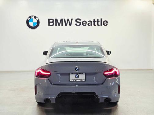 2026 BMW 230 i xDrive