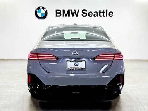 Brooklyn Grey Metallic 2025 BMW 530 xDrive