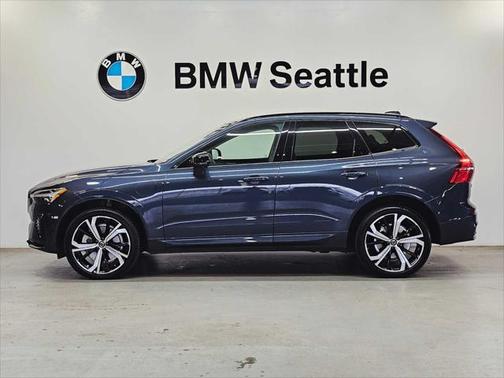 2023 Volvo XC60 Recharge Plug-In Hybrid T8 Ultimate Dark Theme