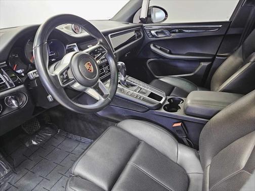 2021 Porsche Macan S