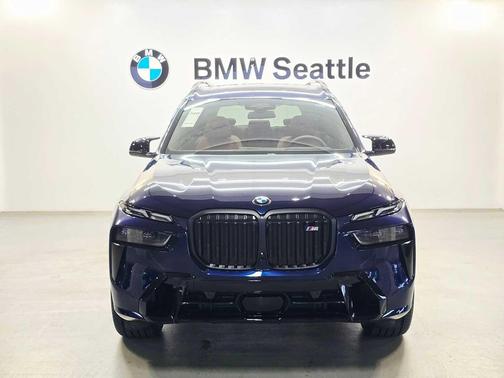 2026 BMW X7 M60i