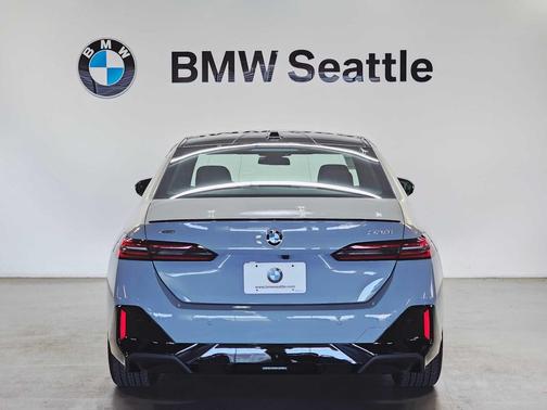 2026 BMW 530 i xDrive