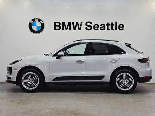 2021 Porsche Macan Base