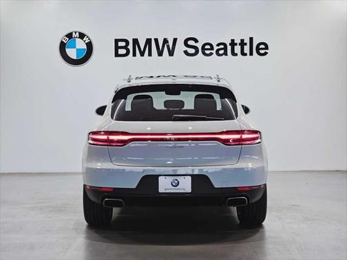 2021 Porsche Macan Base