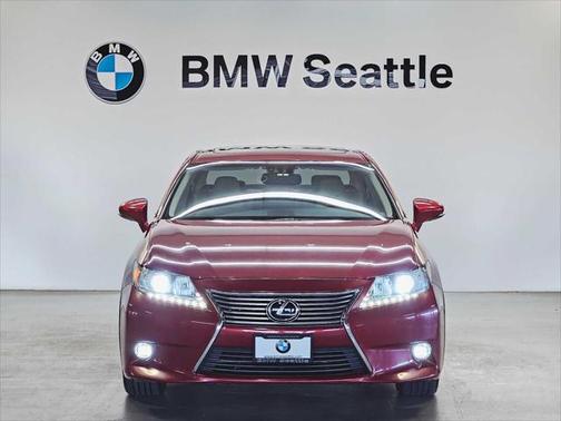 2013 Lexus ES 300h Base