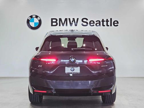 2026 BMW iX xDrive45