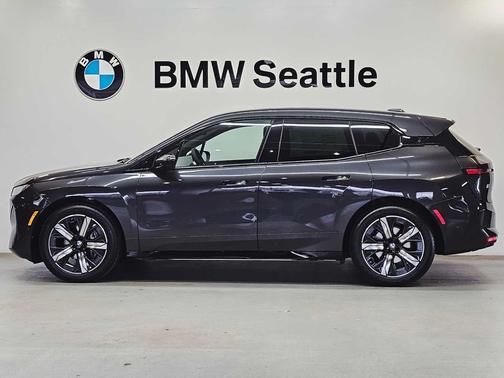 2026 BMW iX xDrive45