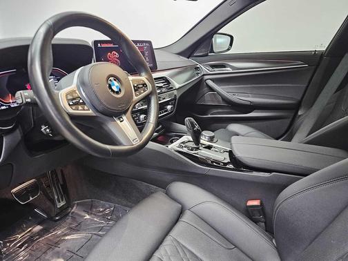 2023 BMW 540 i xDrive