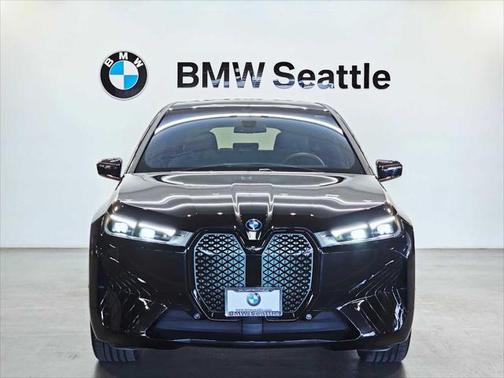 2025 BMW iX xDrive50