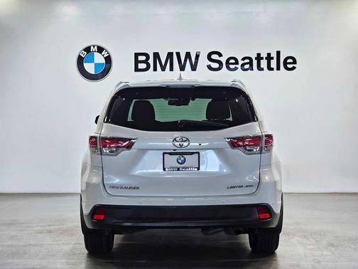 2016 Toyota Highlander Limited Platinum