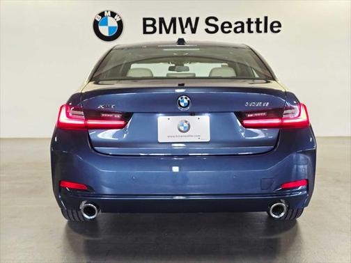 2025 BMW 330 i xDrive