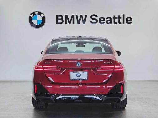 2026 BMW 550e 550e xDrive