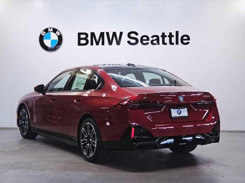 2026 BMW 550e 550e xDrive