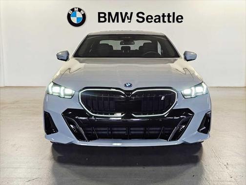 2024 BMW i5 eDrive40