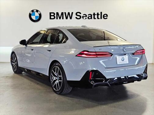 2024 BMW i5 eDrive40