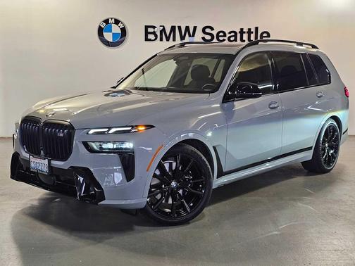 2025 BMW X7 M60i