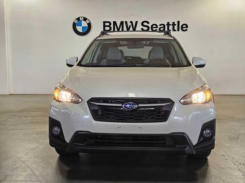 Crystal White Pearl 2019 Subaru Crosstrek 2.0i Premium