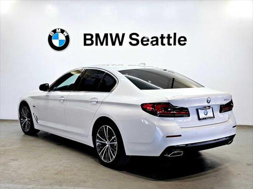 2022 BMW 530e Base