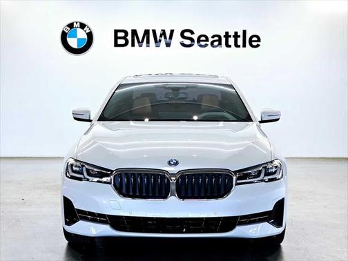 2022 BMW 530e Base
