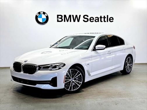 2022 BMW 530e Base