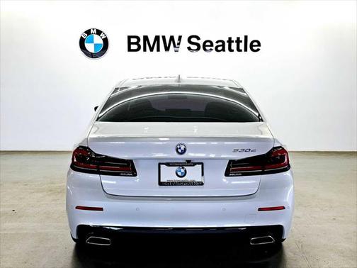 2022 BMW 530e Base