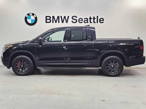 2017 Honda Ridgeline Black