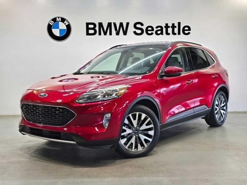 2020 Ford Escape Titanium