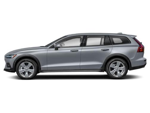 2022 Volvo V60 Cross Country T5
