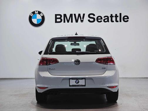 2017 Volkswagen Golf TSI Wolfsburg Edition 4-Door