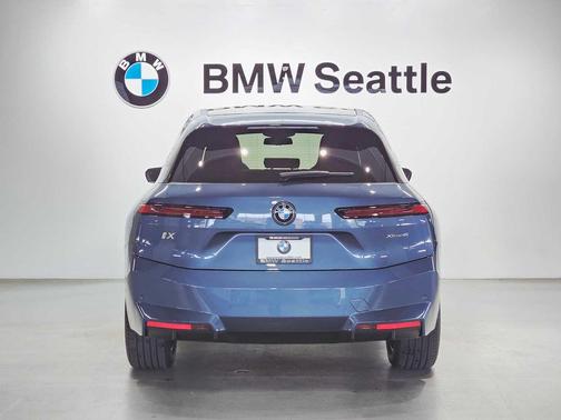 2026 BMW iX xDrive45