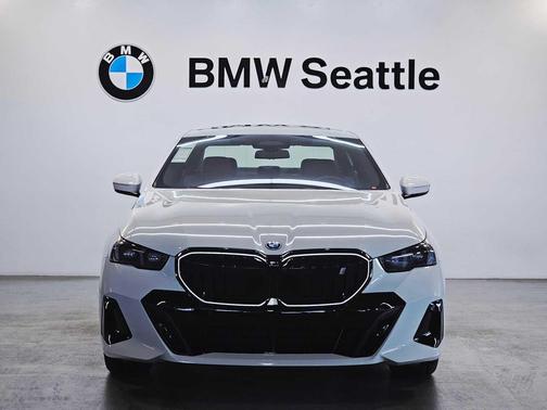 2026 BMW i5 xDrive40