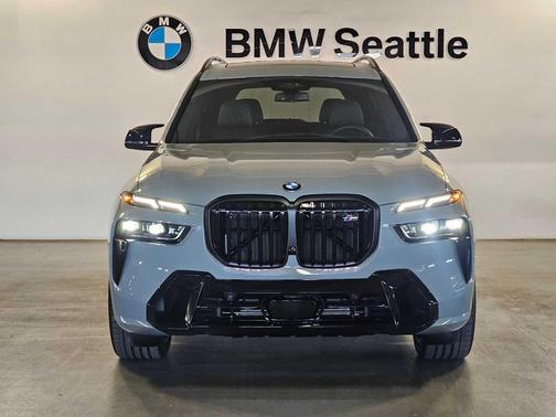 Brooklyn Grey Metallic 2026 BMW X7 M60i