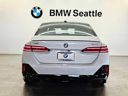 2026 BMW 540 i xDrive