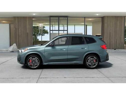 Cape York Green Metallic 2026 BMW X1 xDrive28i