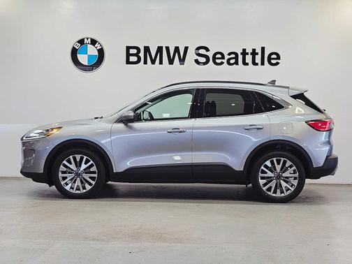 2021 Ford Escape Titanium