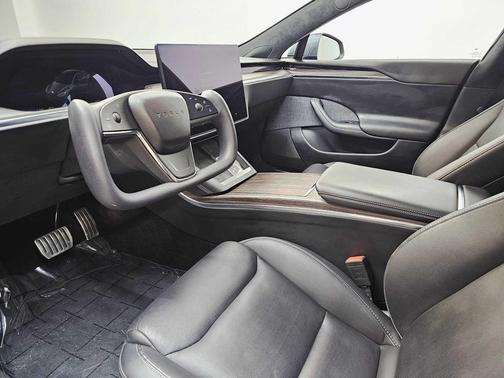 2021 Tesla Model S Plaid