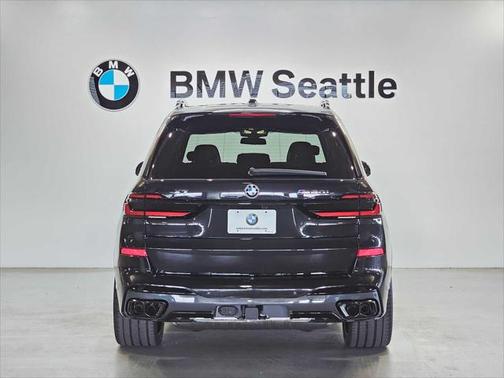 2026 BMW X7 M60i