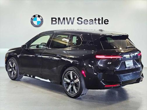 2026 BMW iX xDrive45