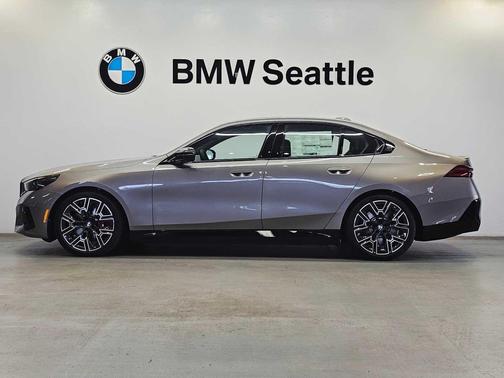 2025 BMW i5 M60