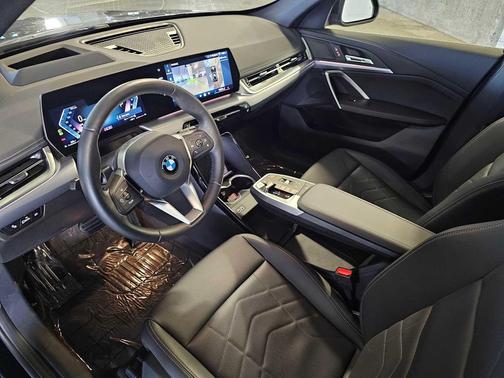 2025 BMW X1 xDrive28i