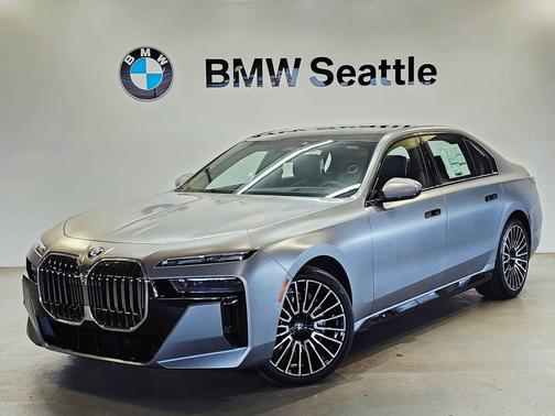 2025 BMW 740 i xDrive