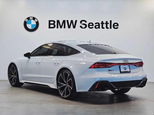2023 Audi RS 7 4.0T