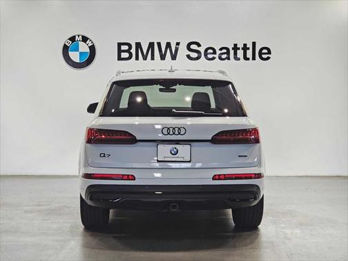 2023 Audi Q7 55 Premium Plus