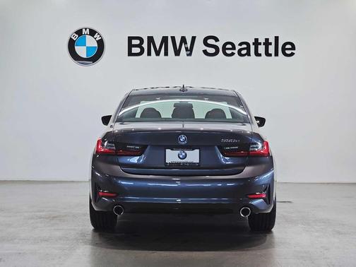 2022 BMW 330e Base
