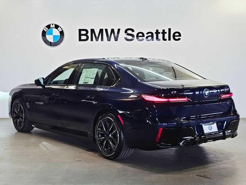 2025 BMW i7 xDrive60