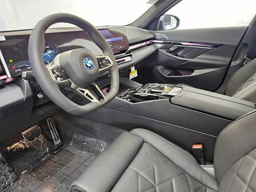 2026 BMW i5 xDrive40