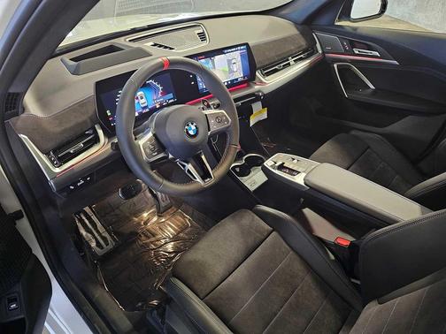Alpine White 2026 BMW X1 M35i
