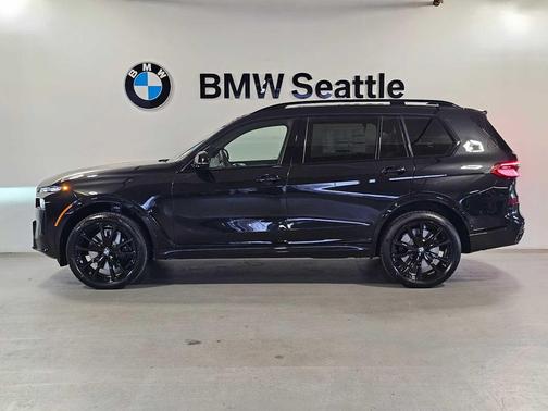 2026 BMW X7 M60i