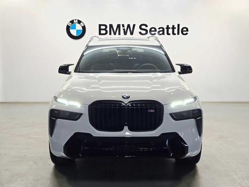 2026 BMW X7 M60i